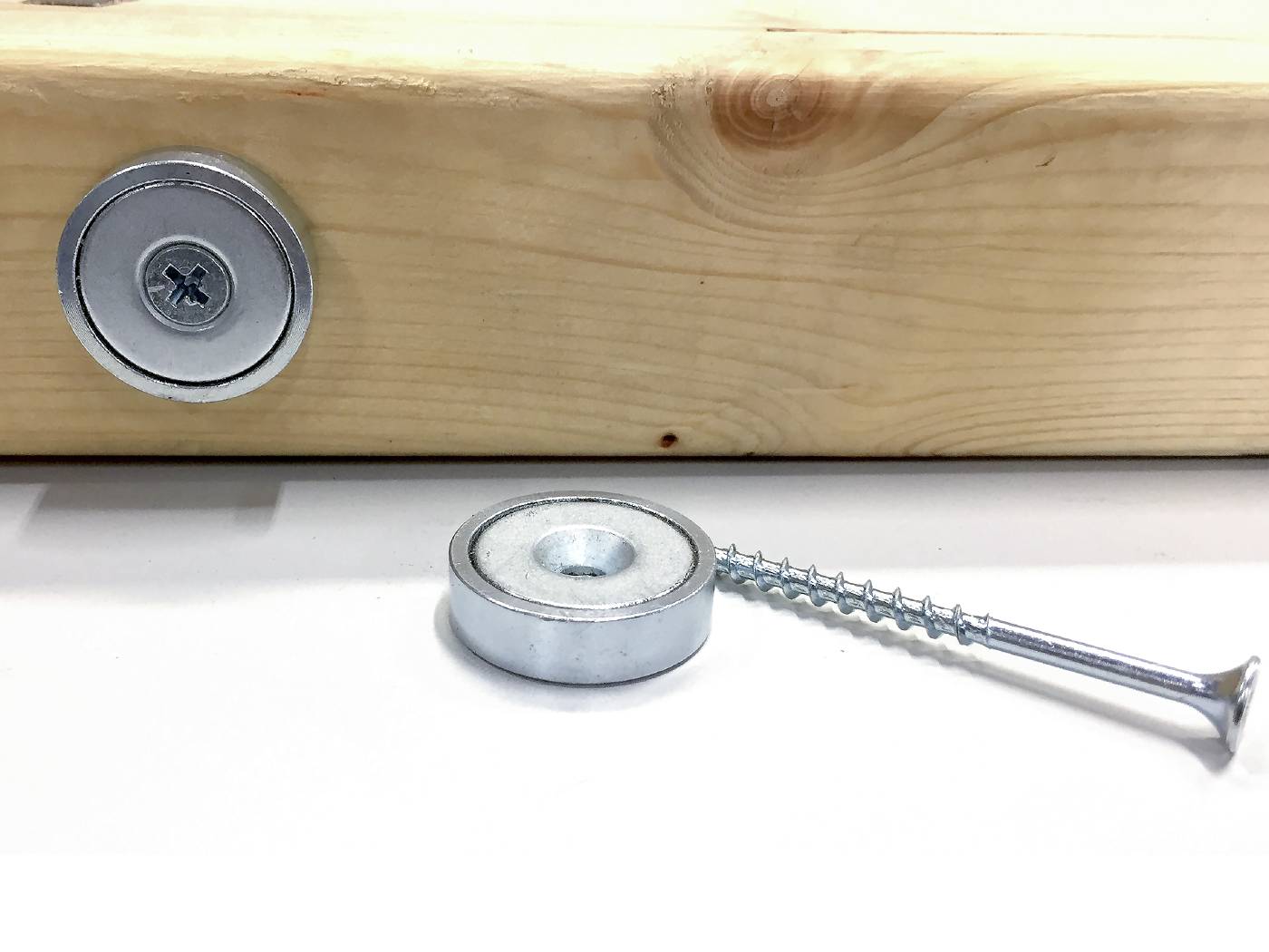 Magnet neodymium recessed