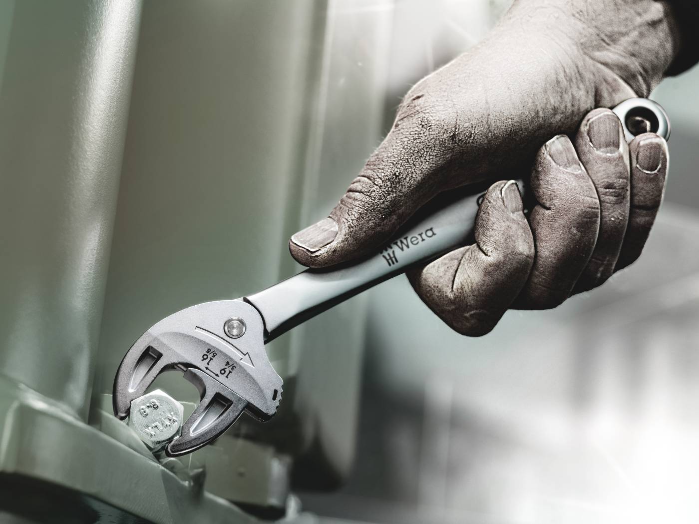 Automaattisesti säätyvä kiintolenkkiavain Joker 6004 Wera