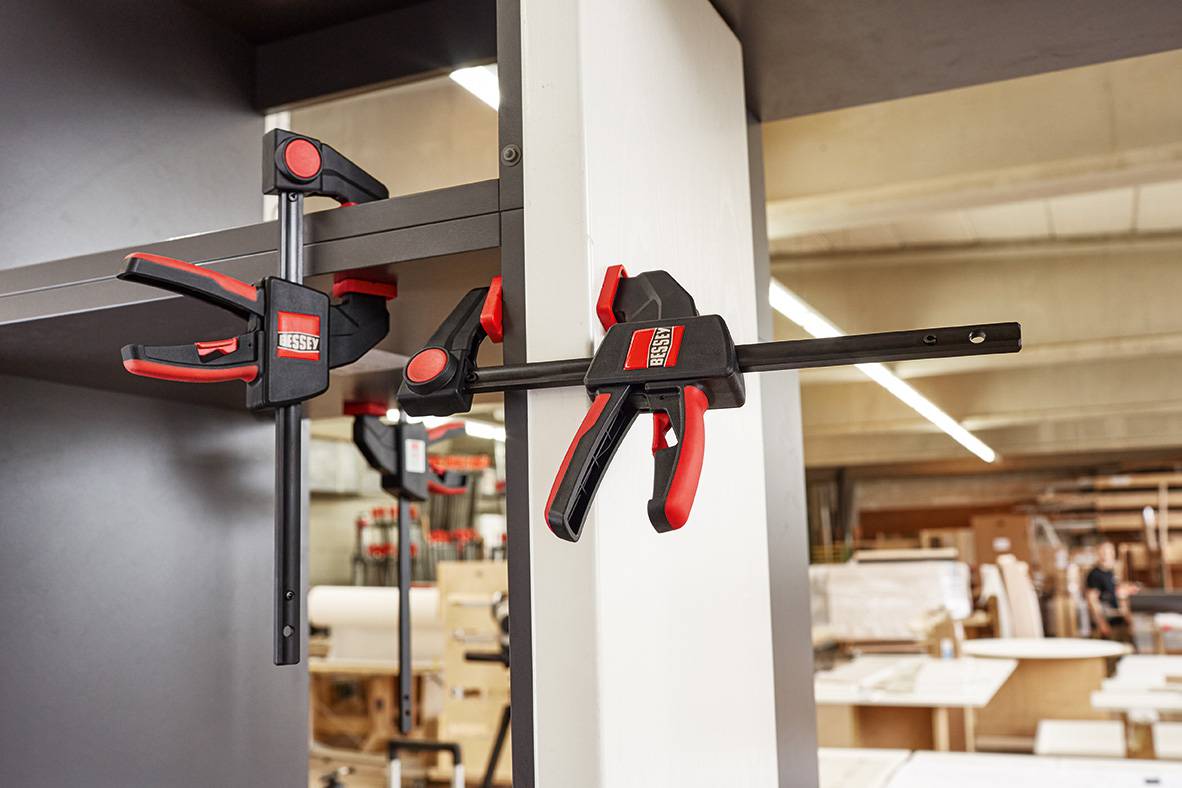 One-hand clamp Bessey EZS / EZM / EZL / EZXL