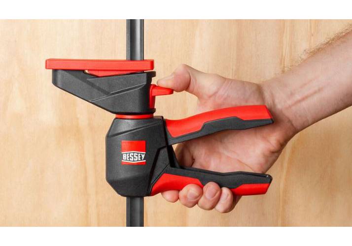 One-hand clamp Bessey EZ360