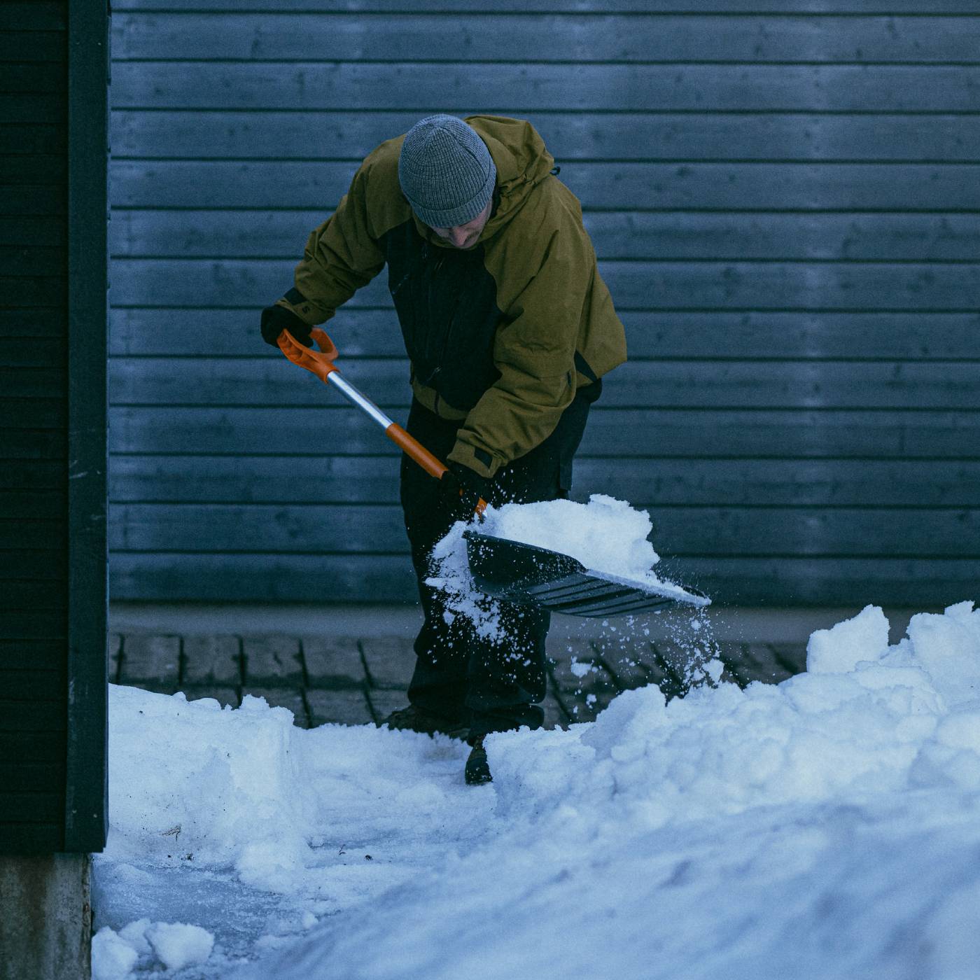 Snöskyffel Plus Fiskars